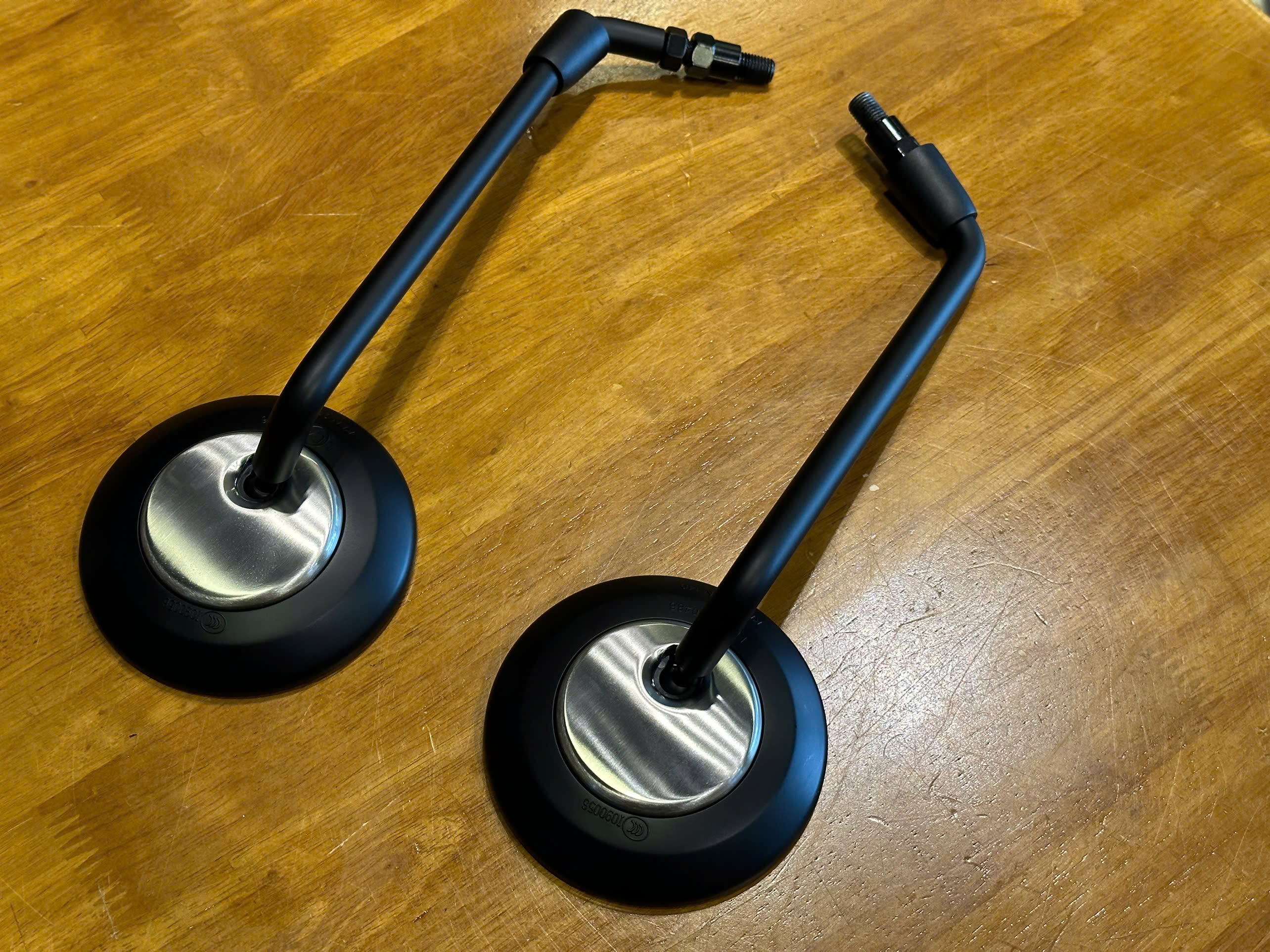 Gương hậu zin Triumph T100/T120/Street Twin - 530KG