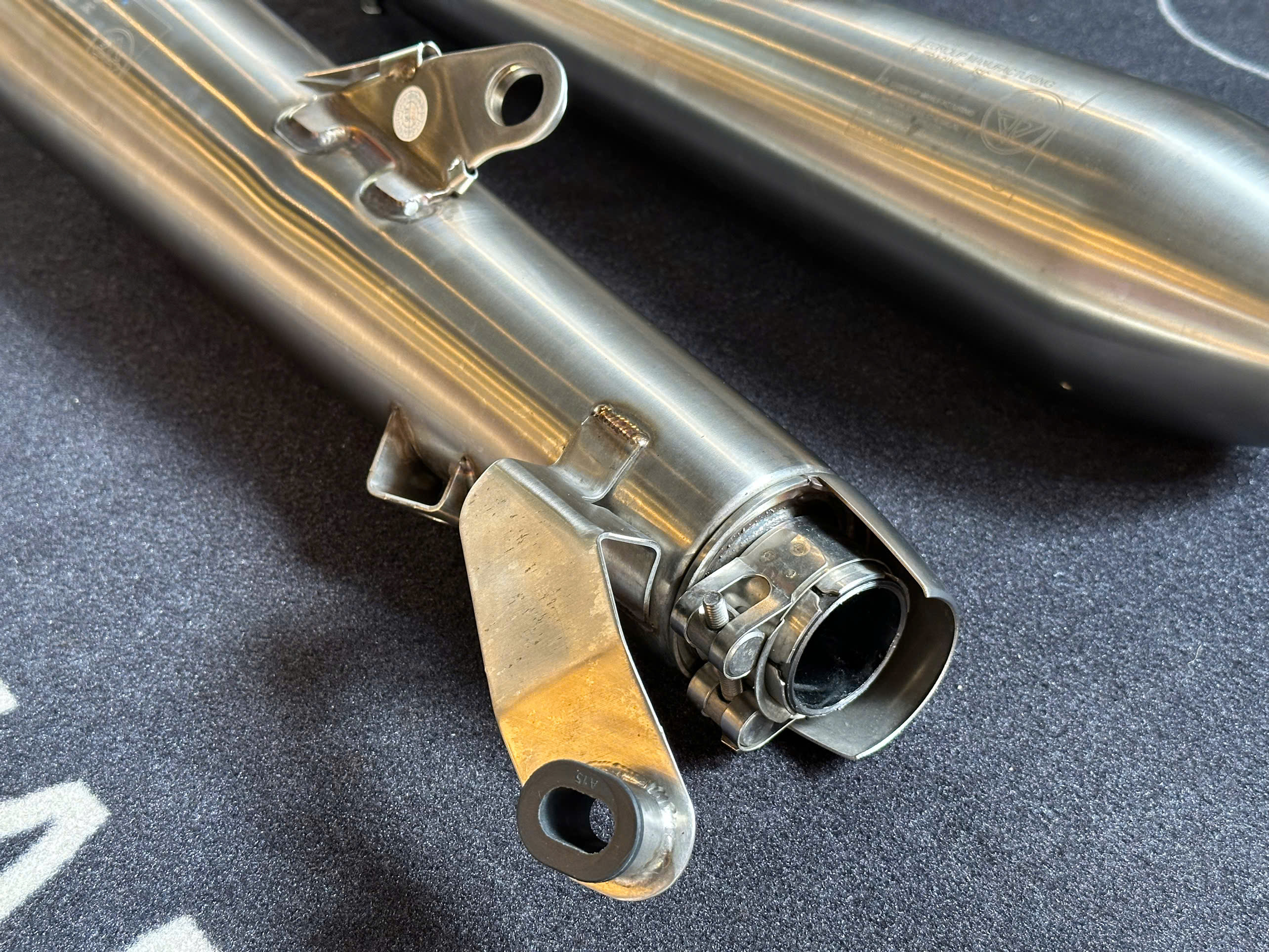 Cặp pô Triumph Street Twin - 538 KG