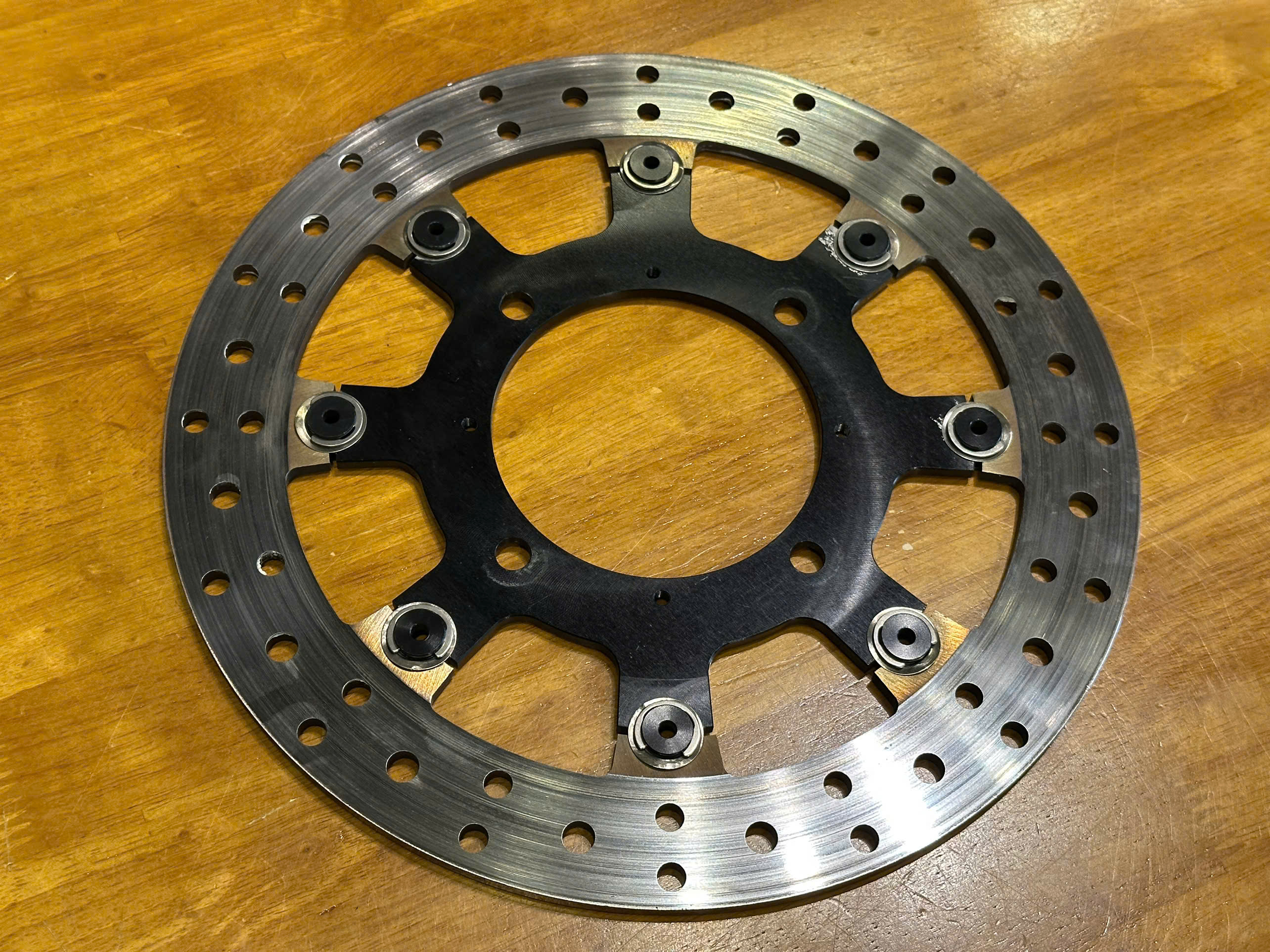 Bộ heo sau Brembo 4 pis + đĩa Newfen của Free Spirit cho Triumph Street Twin. Speed Twin 900 - 541