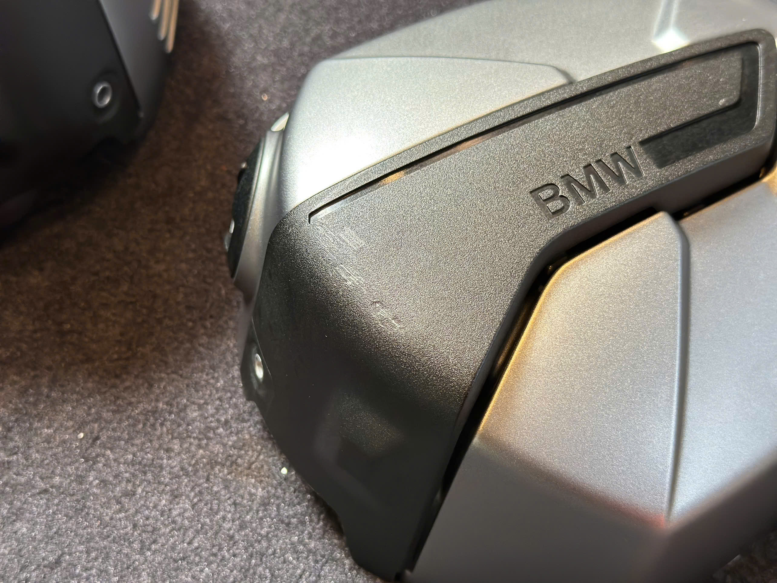 Ốp lốc máy zin BMW R Ninet - 545 KG