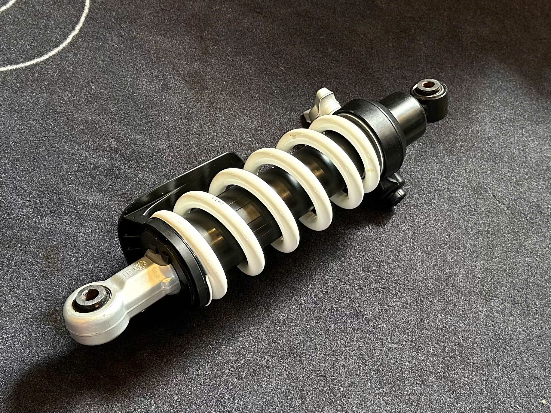 Phuộc sau zin BMW R Ninet - 547 KG