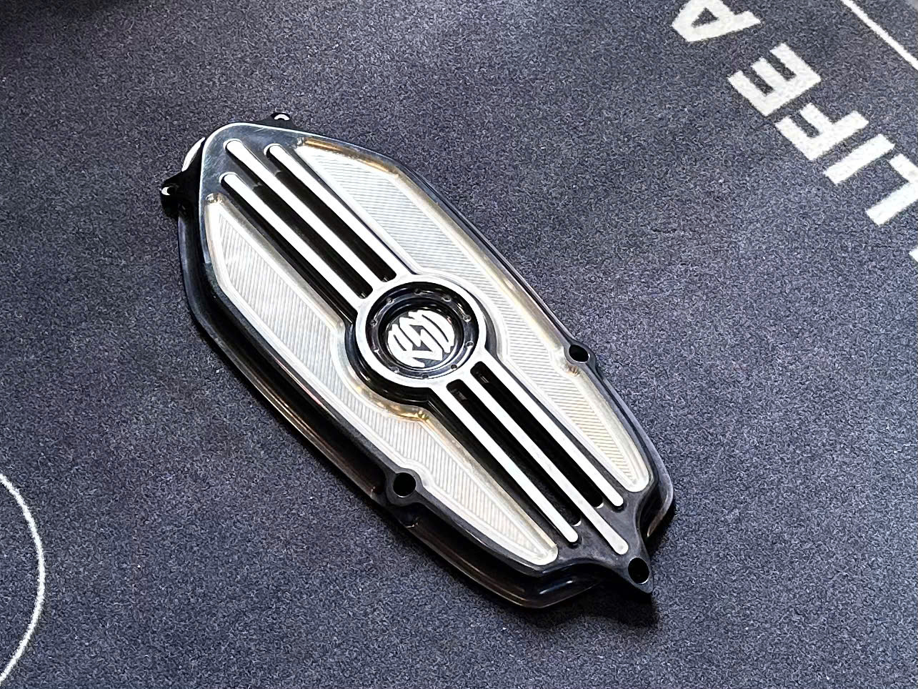 Ốp bụng giữa Roland Sand cho BMW R Ninet - 548 KG