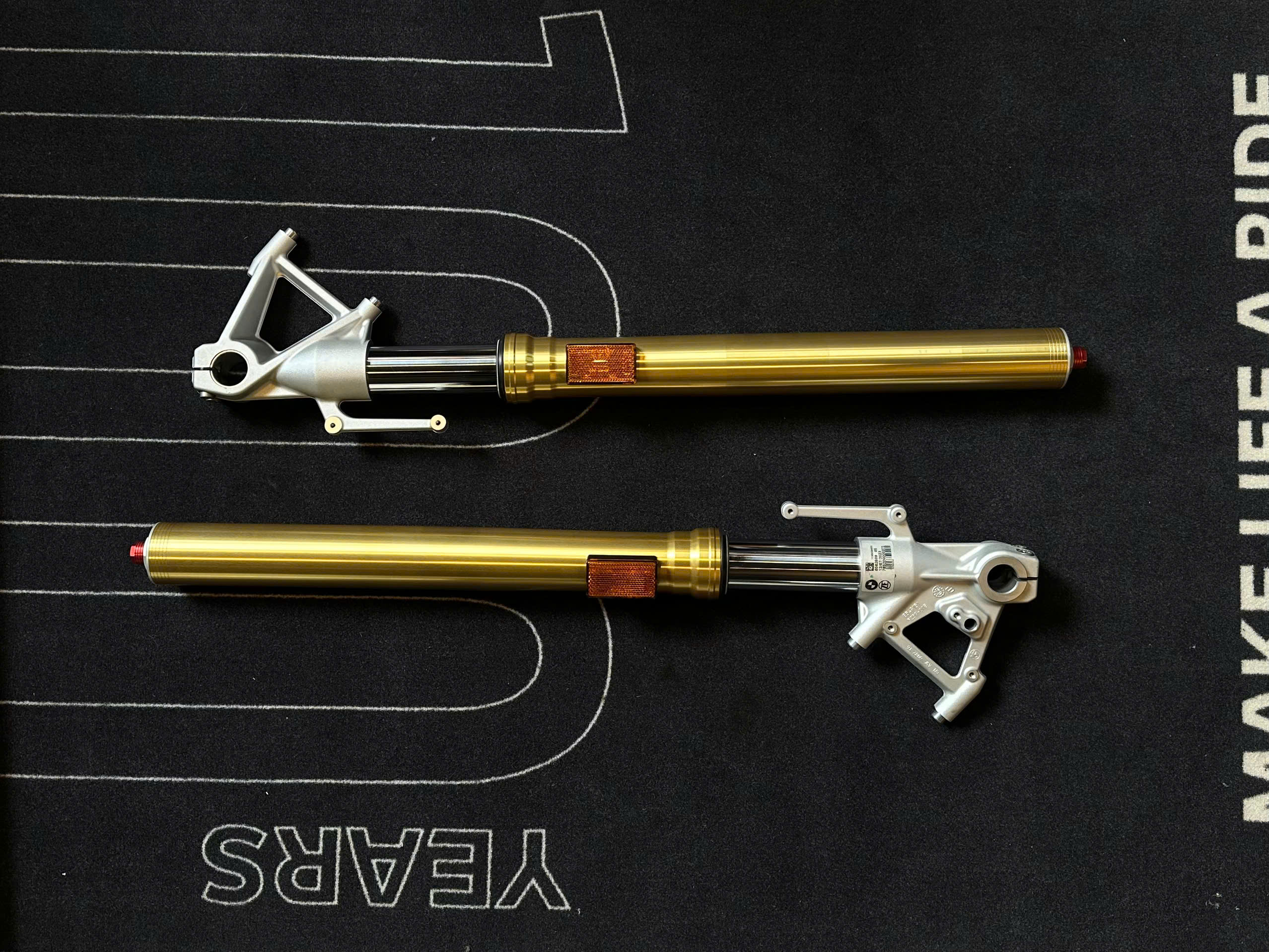 Cặp phuộc zin BMW R Ninet ( 2018 - 23) - 563 KG