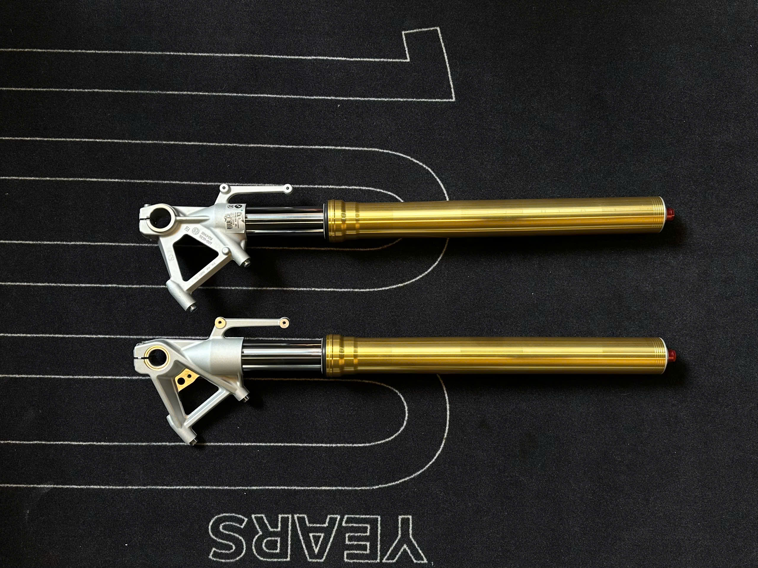 Cặp phuộc zin BMW R Ninet ( 2018 - 23) - 563 KG