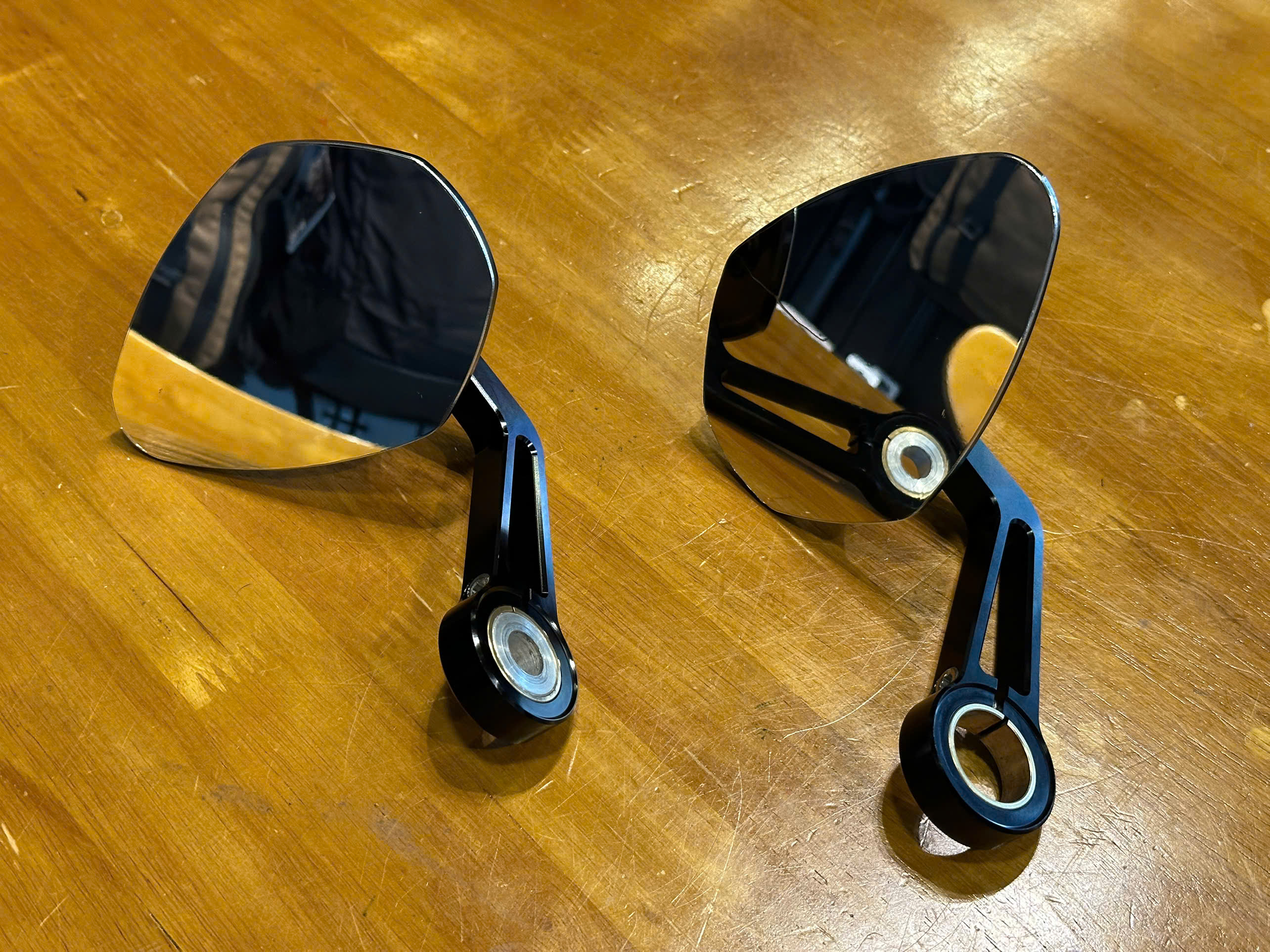 Gương gù Motogadget Sport 130 - 580KG