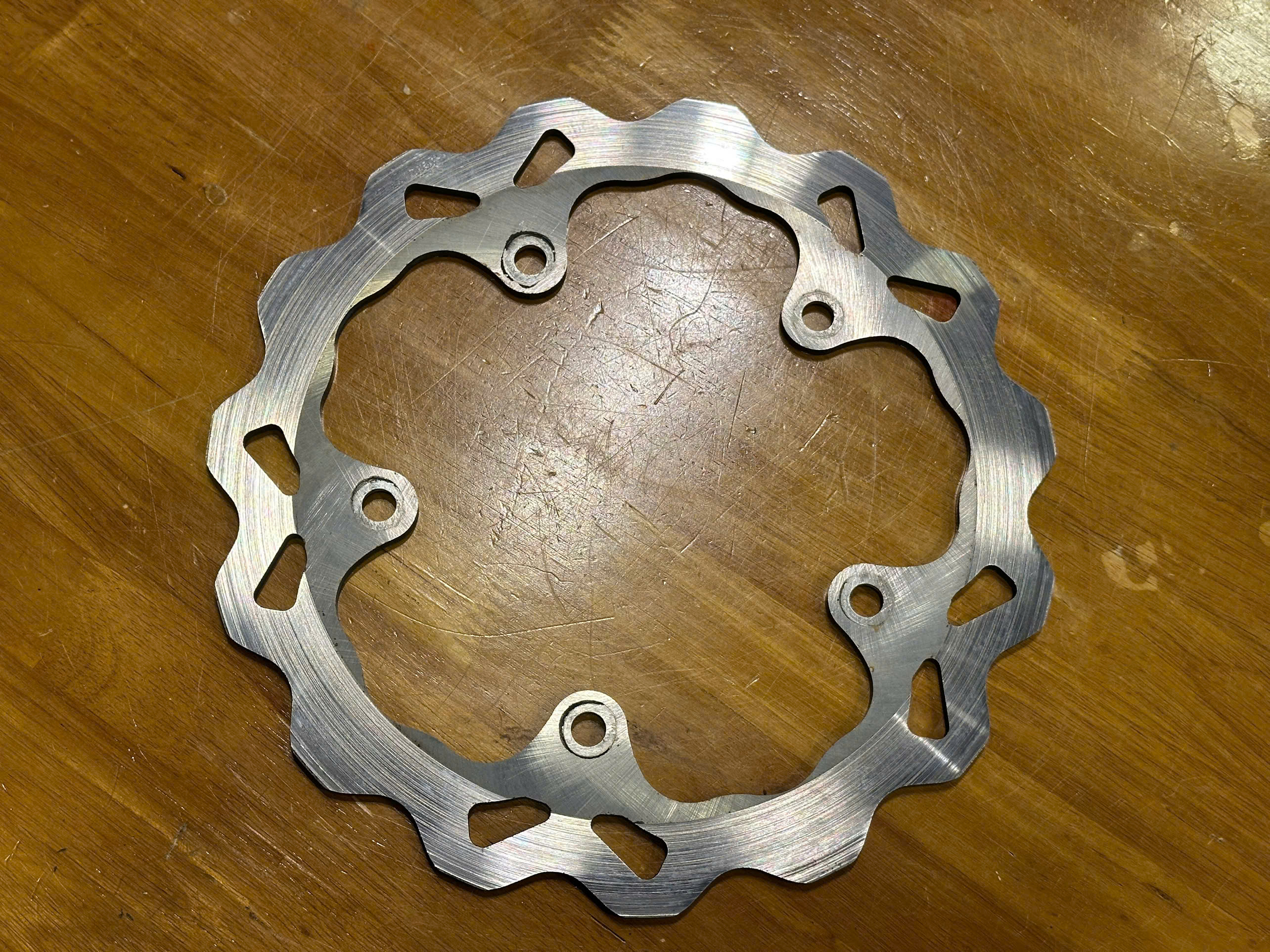 Đĩa thắng sau BMW RNineT - 596KG