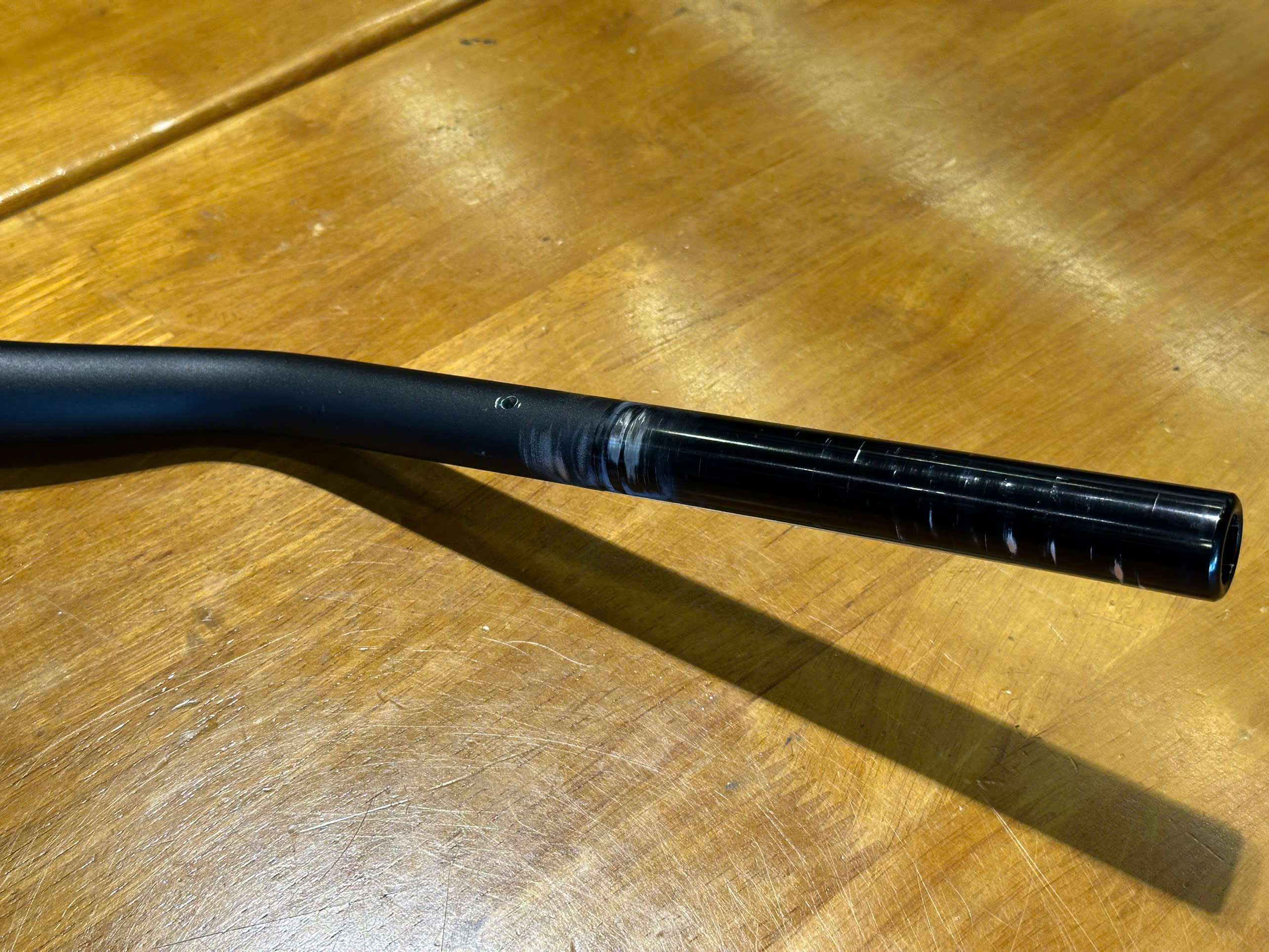 Ghi đông LSL đen mờ 28mm - 592KG