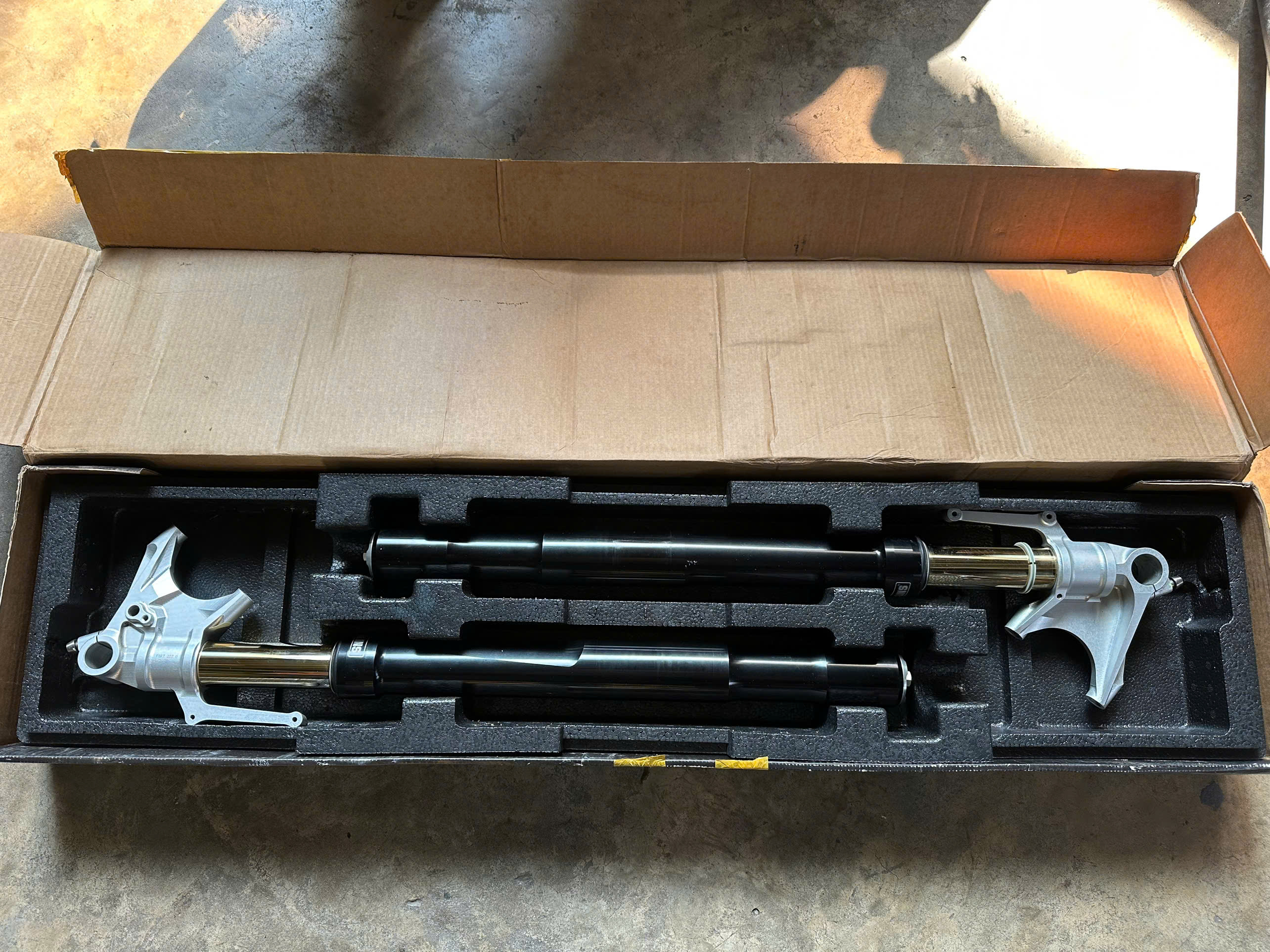 Phuộc trước Ohlins USD FGRT 227 cho BMW RNineT - 599KG