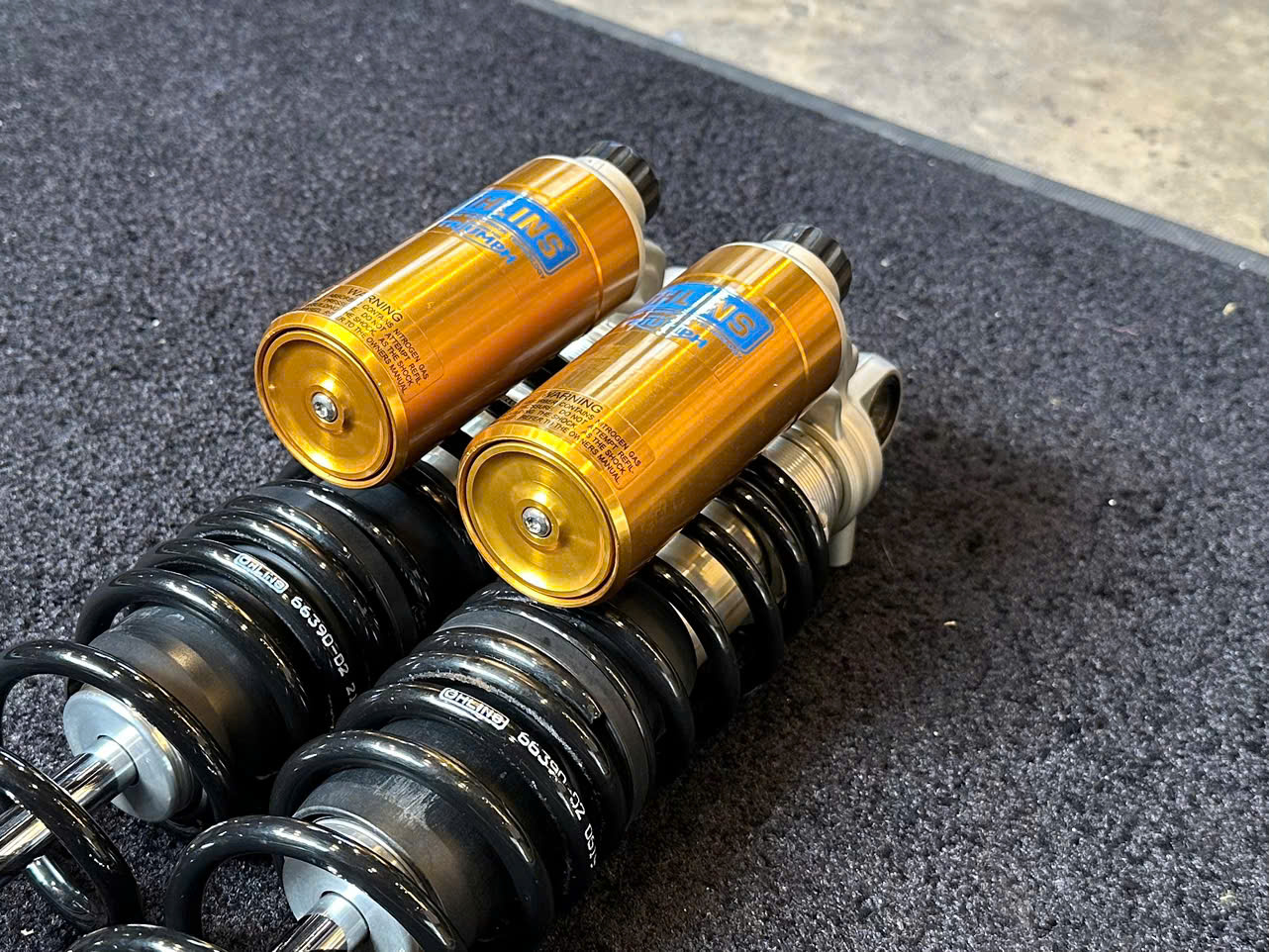 Phuộc sau Ohlins cho Triumph Scrambler 1200 - 608KG