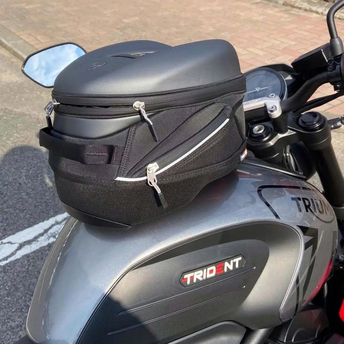 Túi bình xăng Triumph Trident 660 chính hãng Triumph - 485