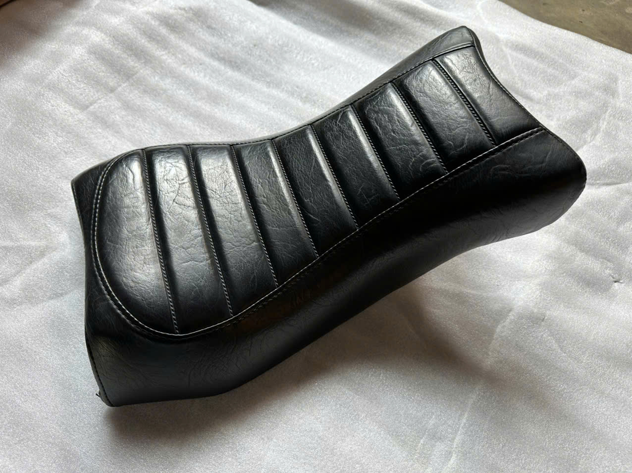 Yên unit garage cho BMW Rninet - 618 KG