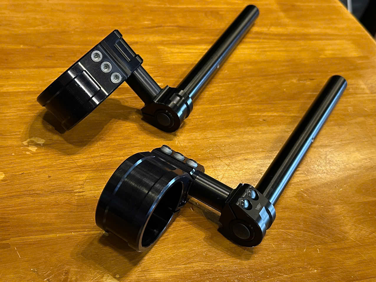 Ghi đông Clip-on ABM cho BMW RNineT - 620KG