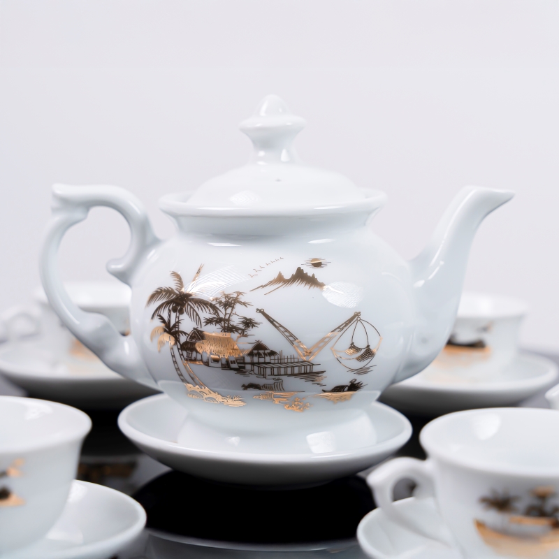 Bộ ấm chén sứ miền quê