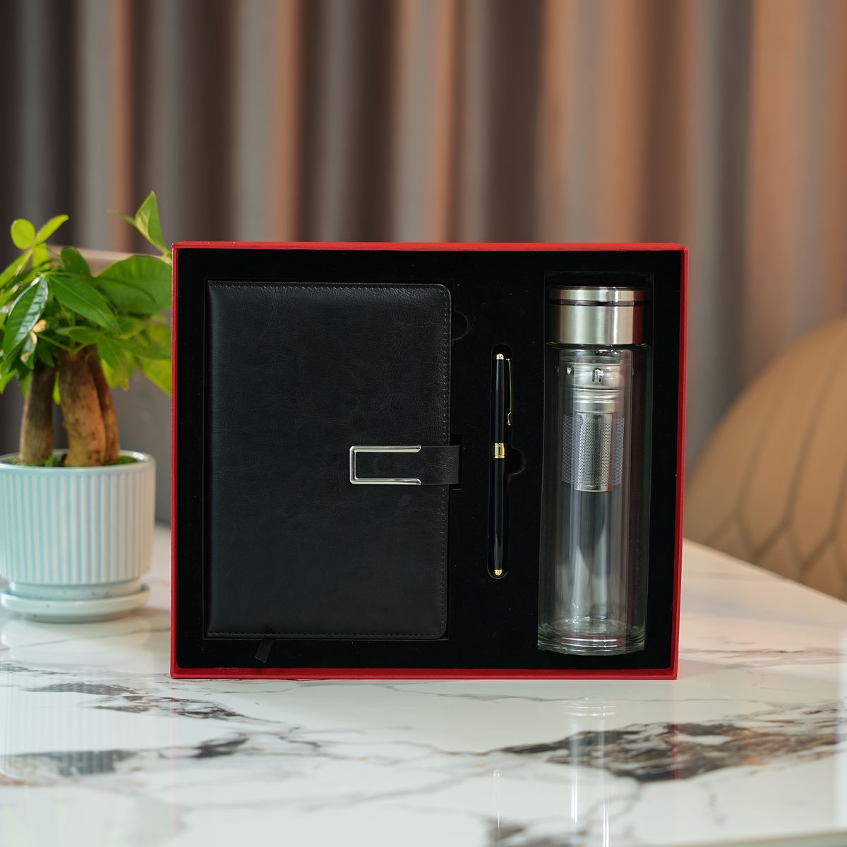 Hộp Quà Ruby Sang Trọng – Nâng Tầm Thương Hiệu