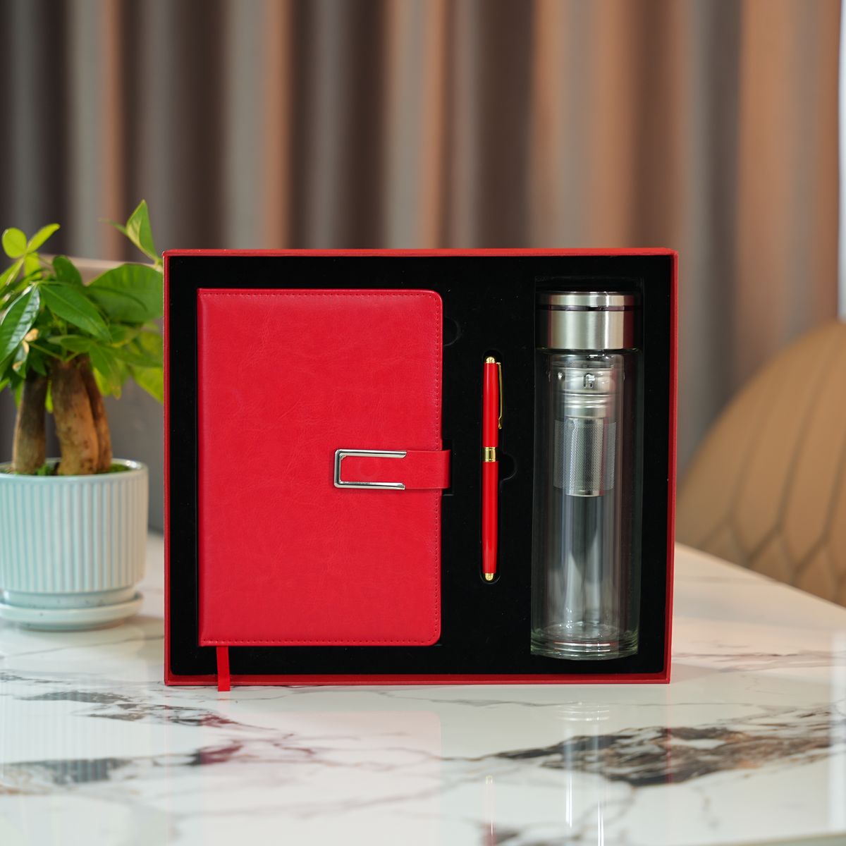 Quà tặng doanh nghiệp Ruby sang trọng