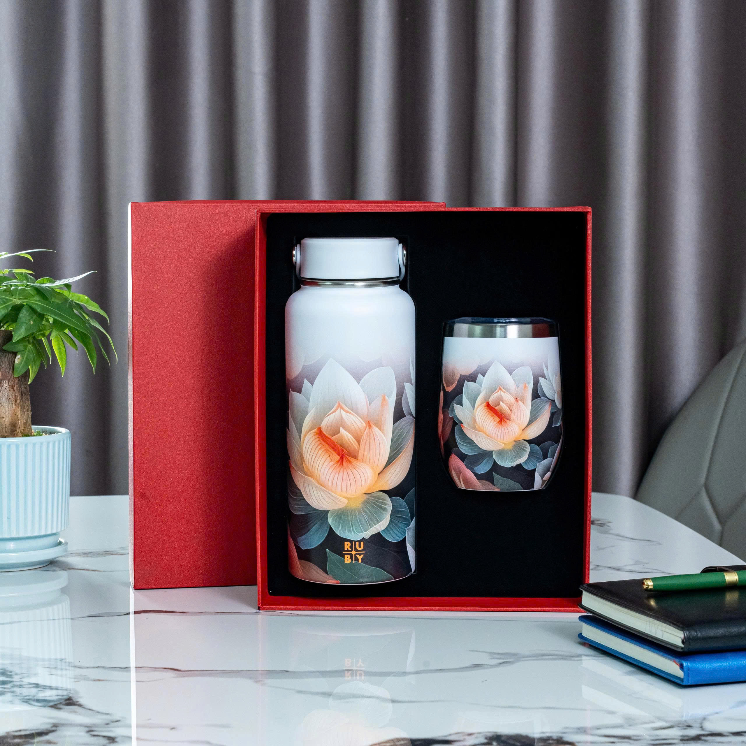 Quà Tặng Doanh Nghiệp - Hương Sắc Ruby