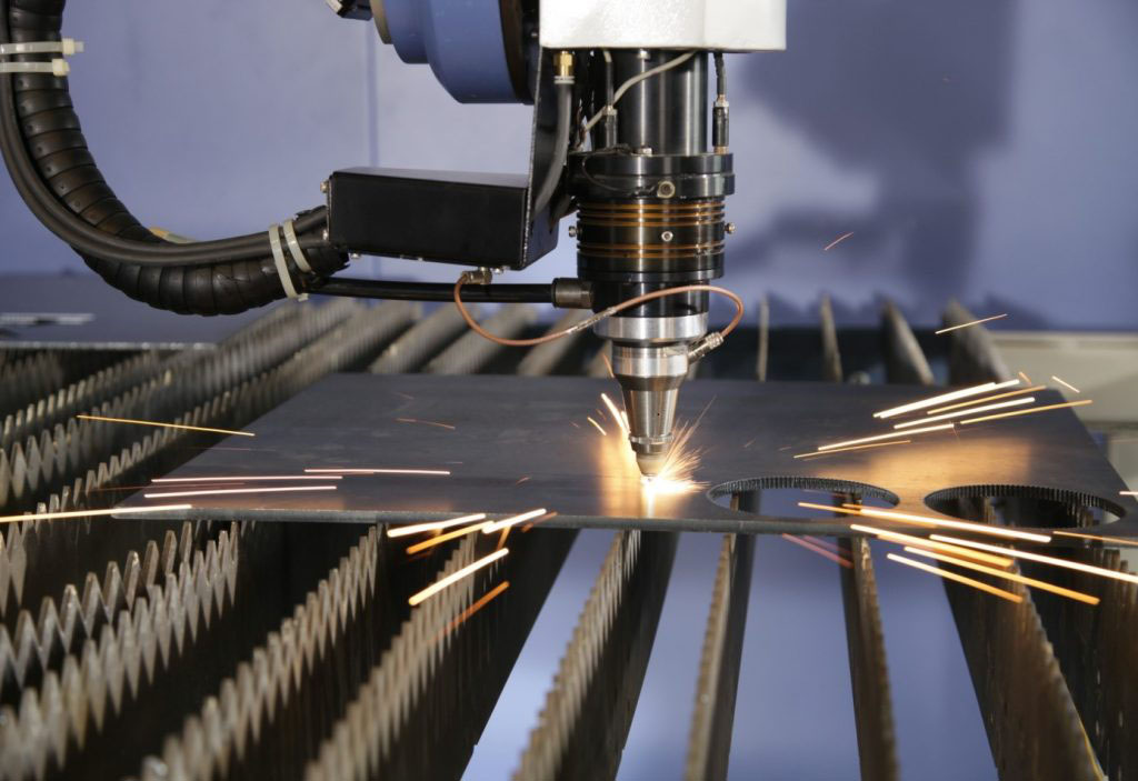 Máy cắt laser Ống và máy cắt Ống và Tấm: Loại nào phù hợp để cắt Ống?