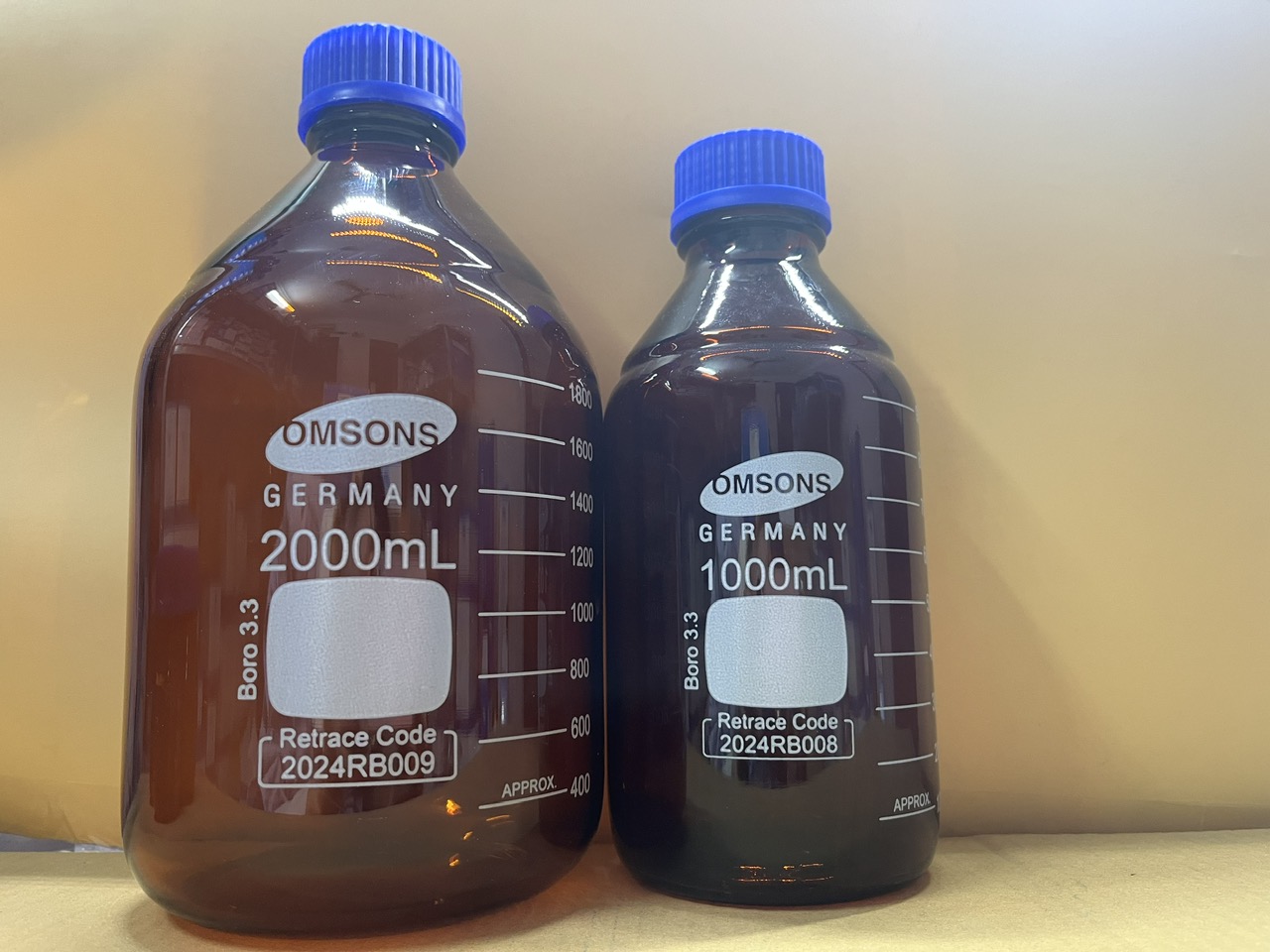 Chai trung tính nâu nắp vặn xanh 2000ml, Hãng OMSONS GERMANY