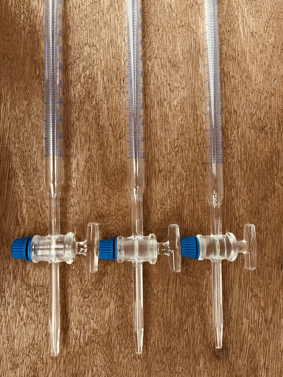 Buret thẳng khóa thủy tinh 25ml, Class B Hãng OMSONS GERMANY