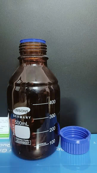 Chai trung tính nâu nắp vặn xanh 500ml, Hãng OMSONS GERMANY