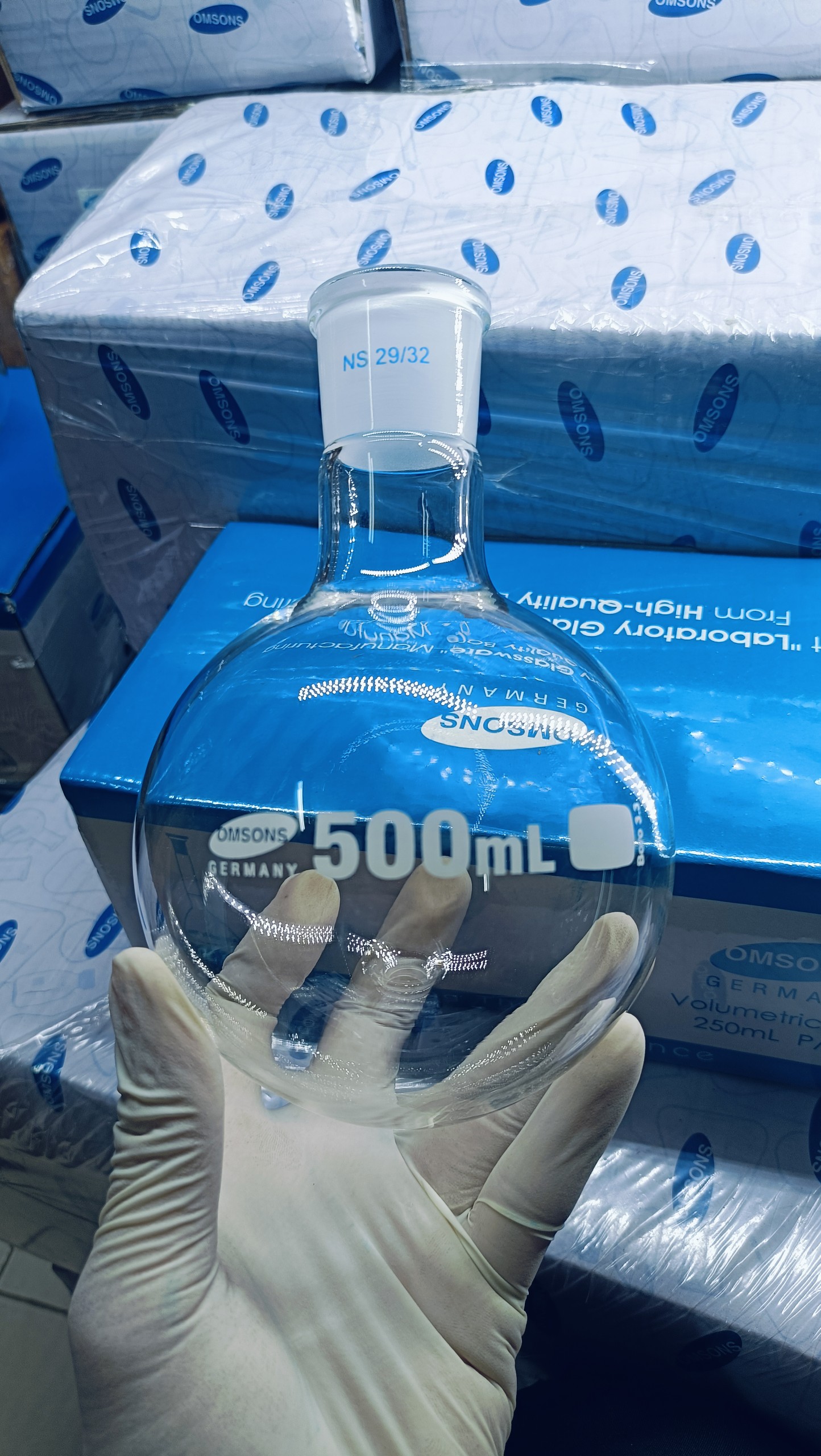 Bình cầu đáy tròn cổ nhám 500ml N29/32, Hãng OMSONS GERMANY