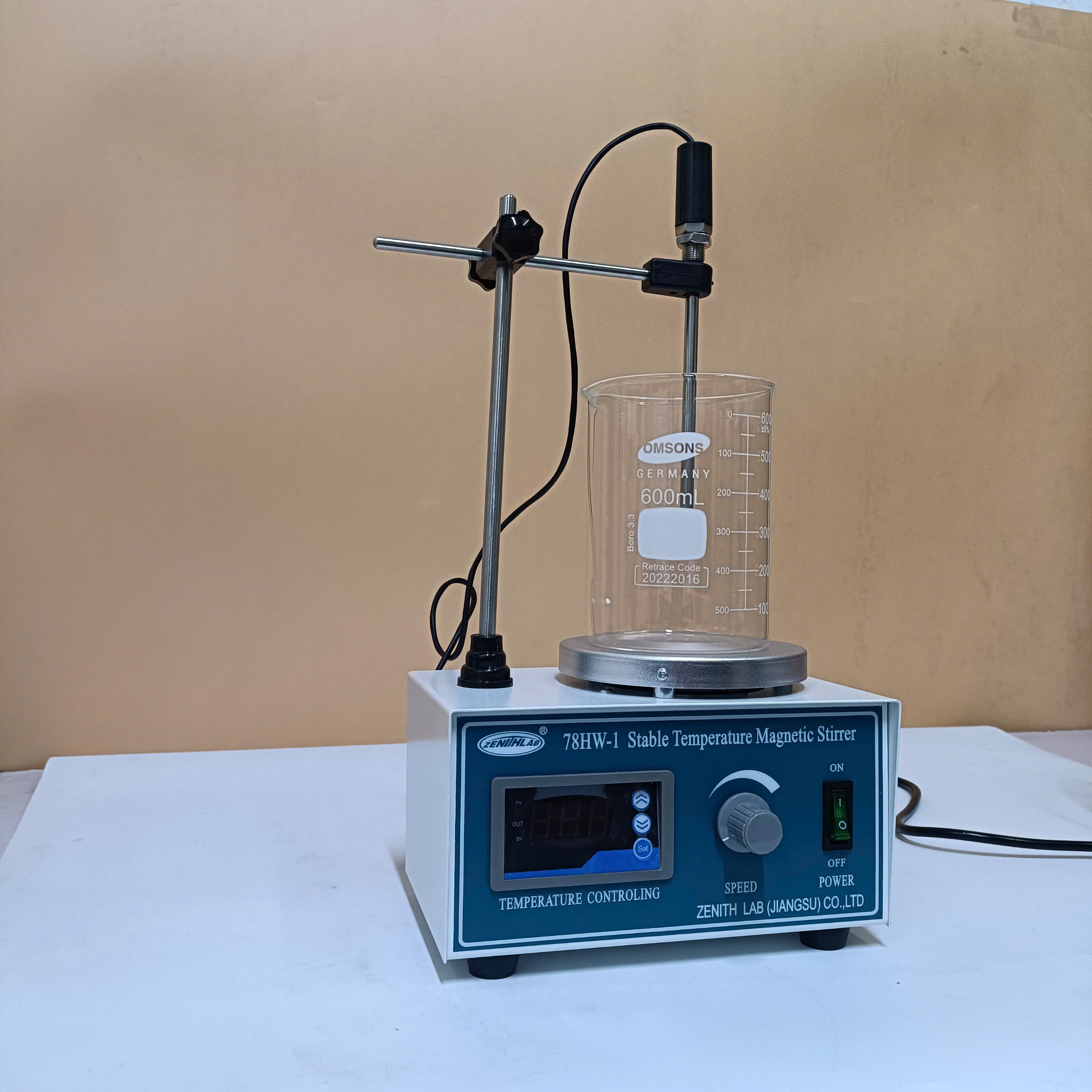 Máy khuấy từ gia nhiệt hiển thị số model: 78HW-1 hãng ZENITHLAB