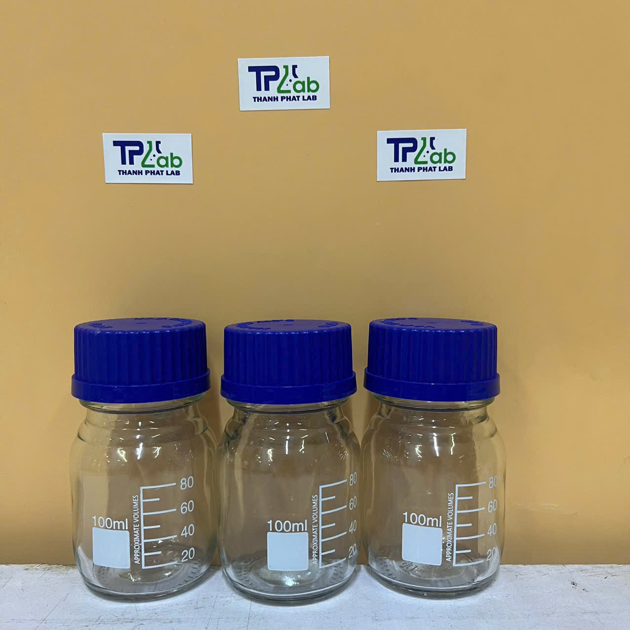 Chai nắp vặn trắng 100ml, Hãng Govlab