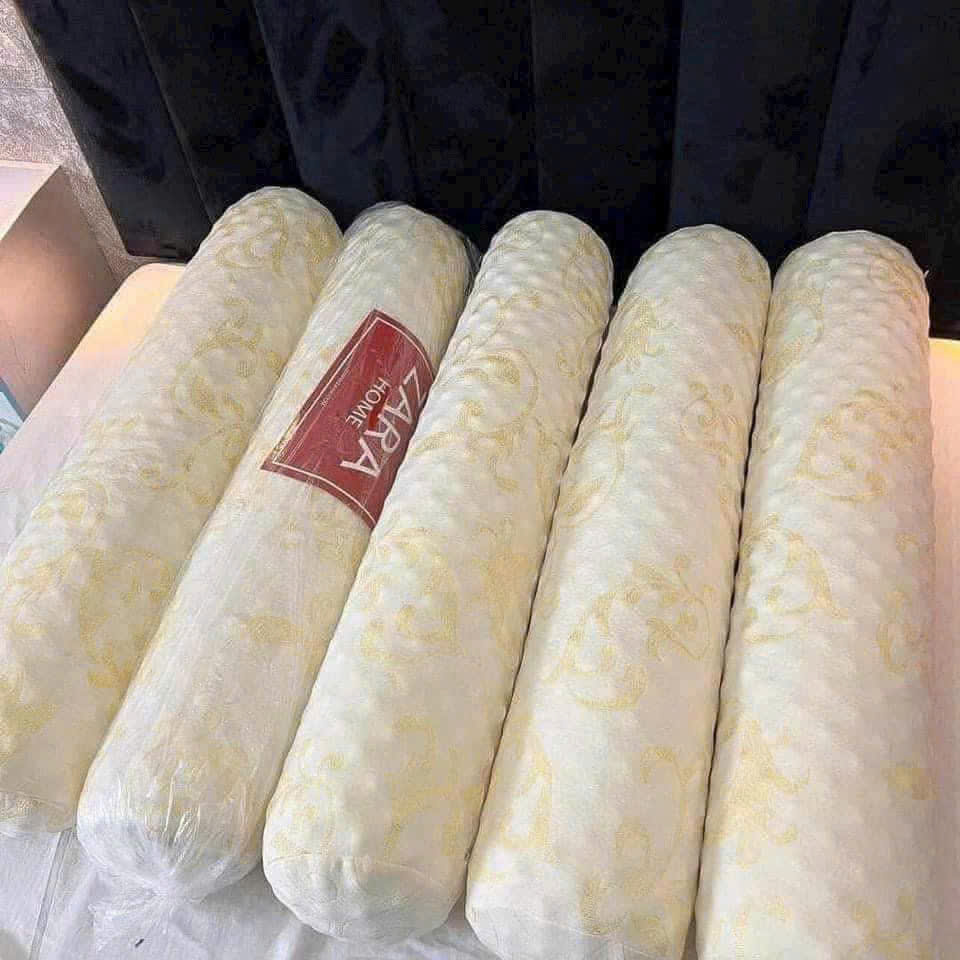 GỐI ÔM ZARA