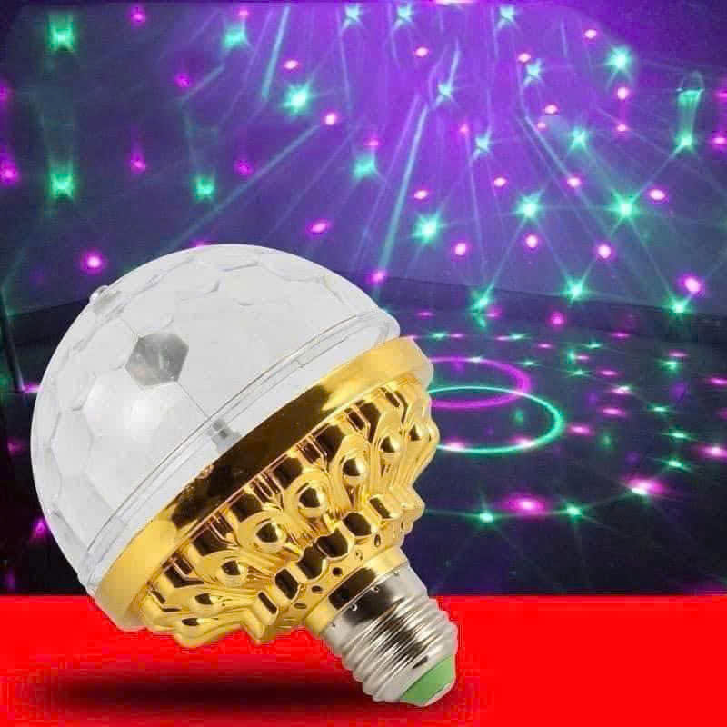 ĐÈN LED SẮC MÀU NHÁY CHỚP 7 MÀU TỰ XOAY 360 ĐỘ