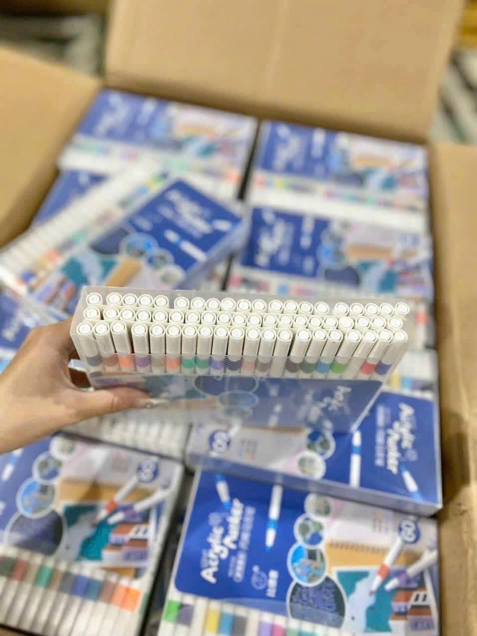 BỘ MÀU XỊN ACRYLIC 60 MÀU CHO BÉ