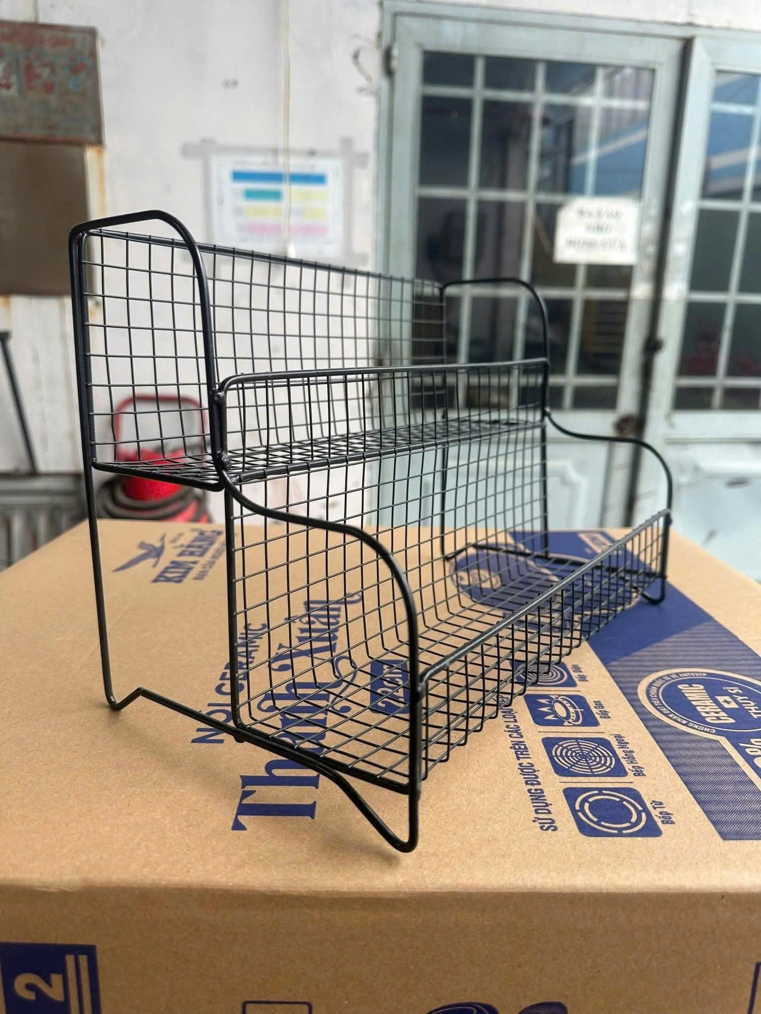 KỆ LƯỚI SẮT 2 TẦNG đa năng