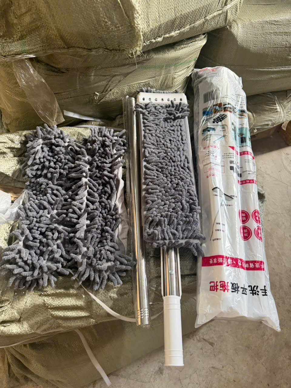 CÂY LAU NHÀ TỰ VẮT THÔNG MINH KÈM 3 BÔNG