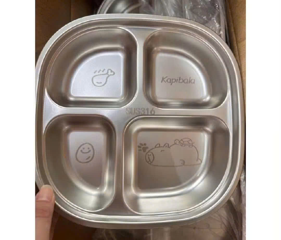 KHAY ĂN DẶM INOX 4 NGĂN – TẶNG KÈM THÌA CHO BÉ YÊU 😻