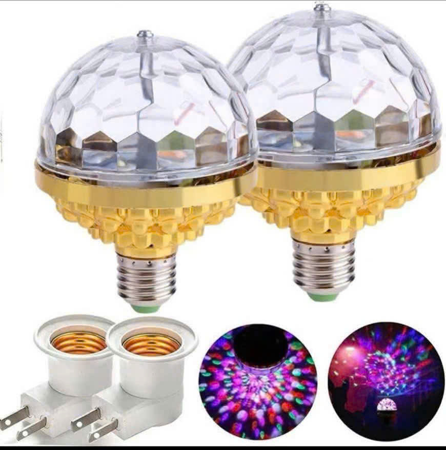 ĐÈN LED SẮC MÀU NHÁY CHỚP 7 MÀU TỰ XOAY 360 ĐỘ