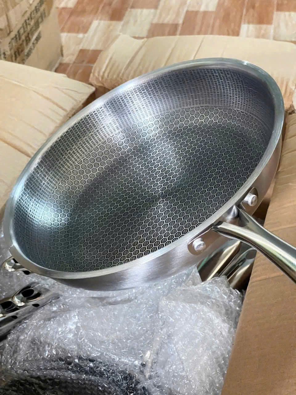 CHẢO TỔ ONG CẠN 28cm