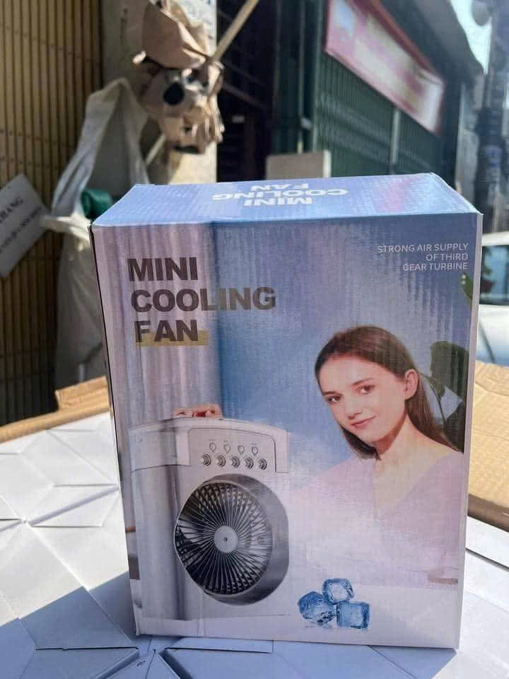 Quạt hơi nước , phun sương mini cắm điện