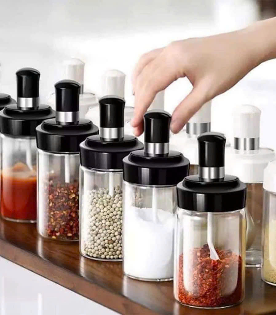 SEt 4 Lọ Đựng Gia Vị Kèm Muỗng Cực Xịn