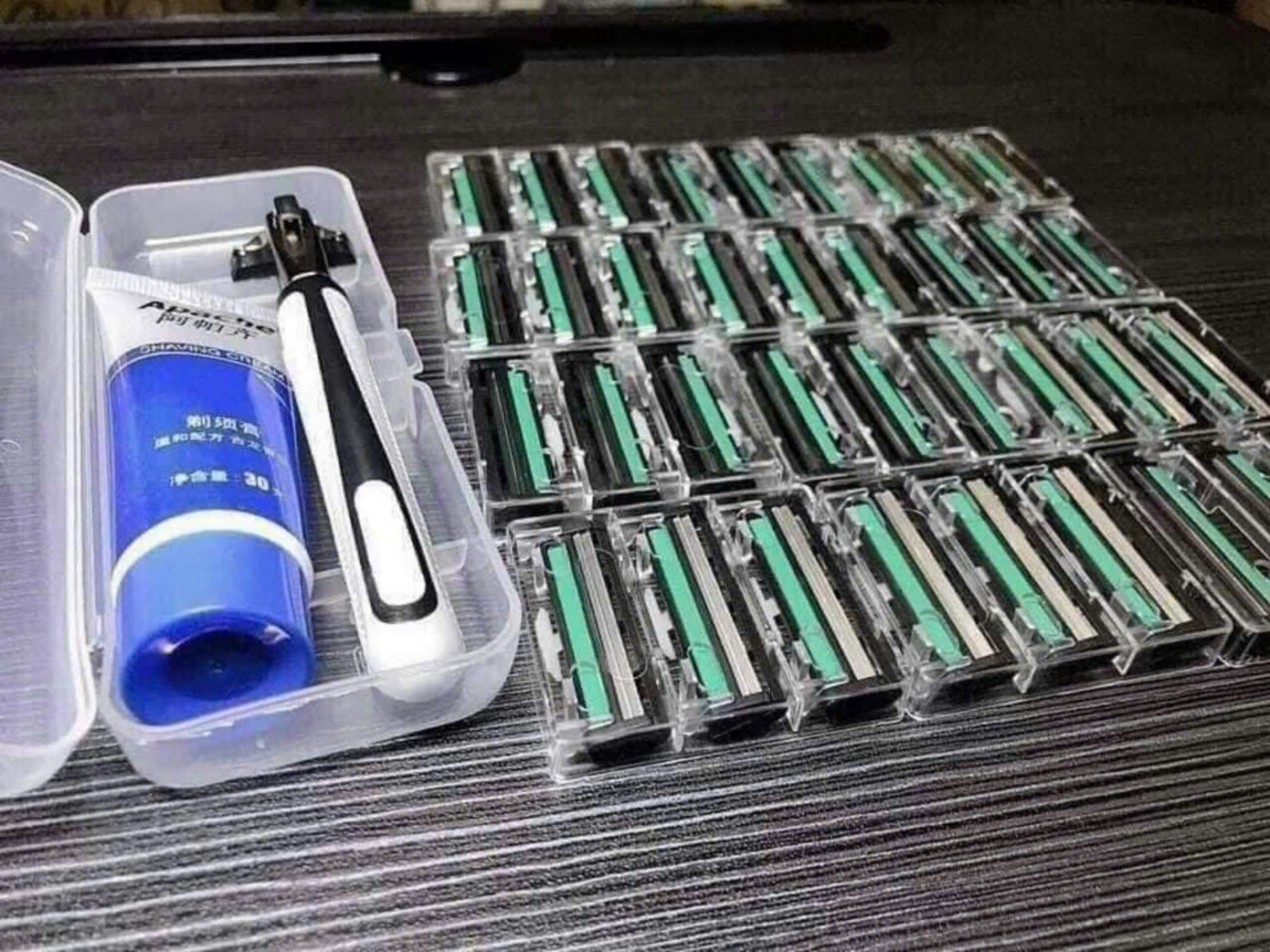 SÉT DAO CẠO RÂU+ 36 LƯỠI DAO