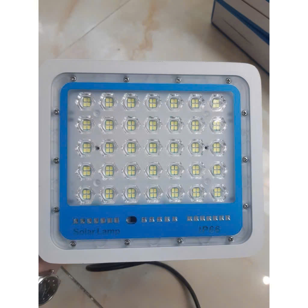 ĐÈN NĂNG LƯỢNG MẶT TRỜI CAO CẤP 300W
