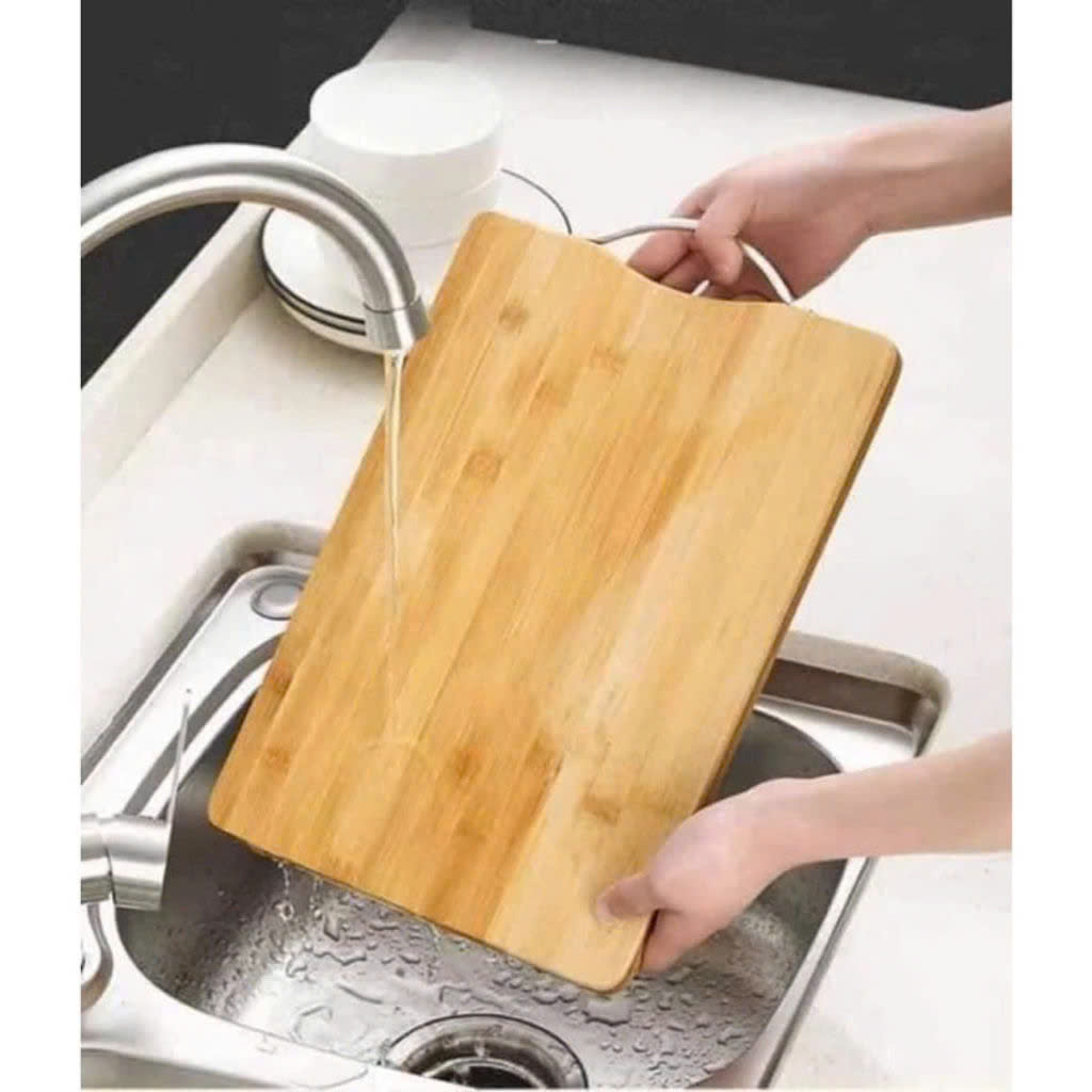 THỚT TRE VUÔNG 24*34cm