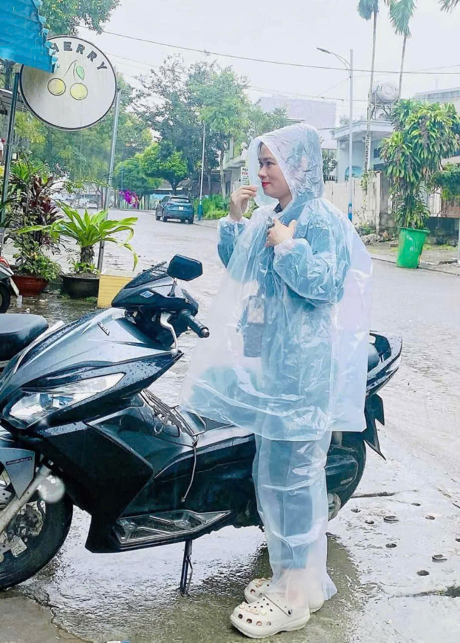 BỘ QUẦN + ÁO MƯA SIÊU DAI TRONG SUỐT