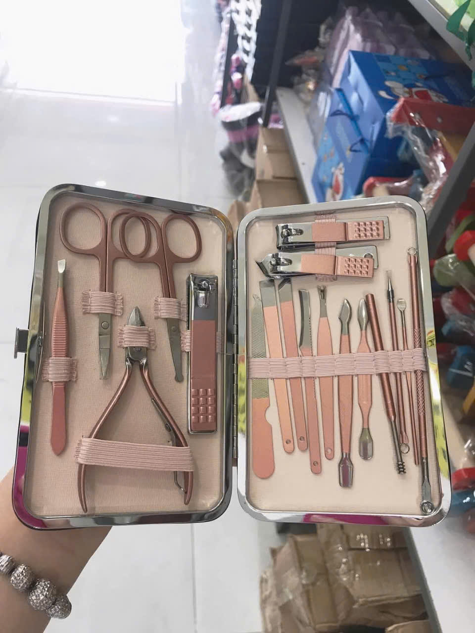 BỘ KIỀM BẤM MÓNG 18 MÓN