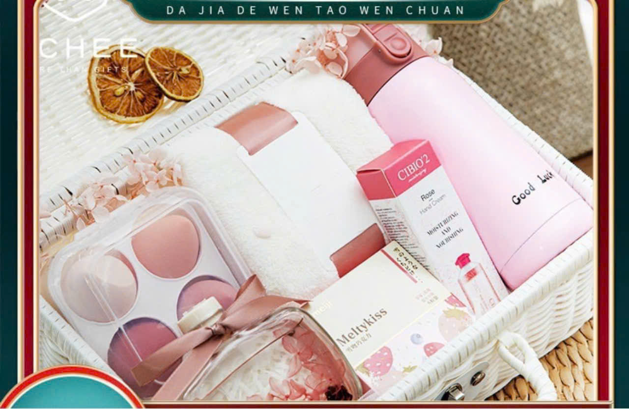 Set 4 Bông Mút Trang Điểm hình trứng siêu cute