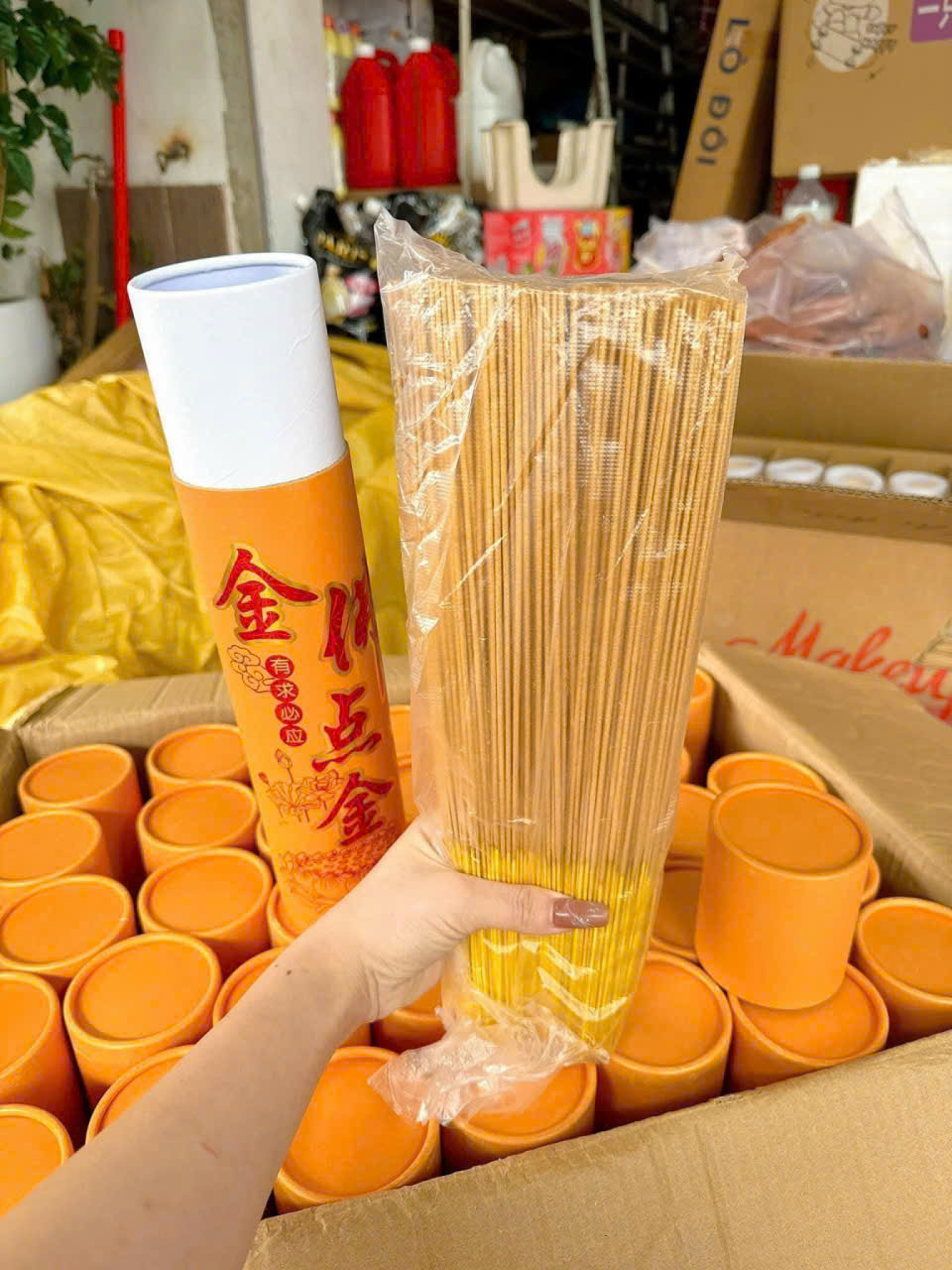 Hộp 500 Nhang Thần Tài Chiêu Lộc, Hương Thơm Nhẹ