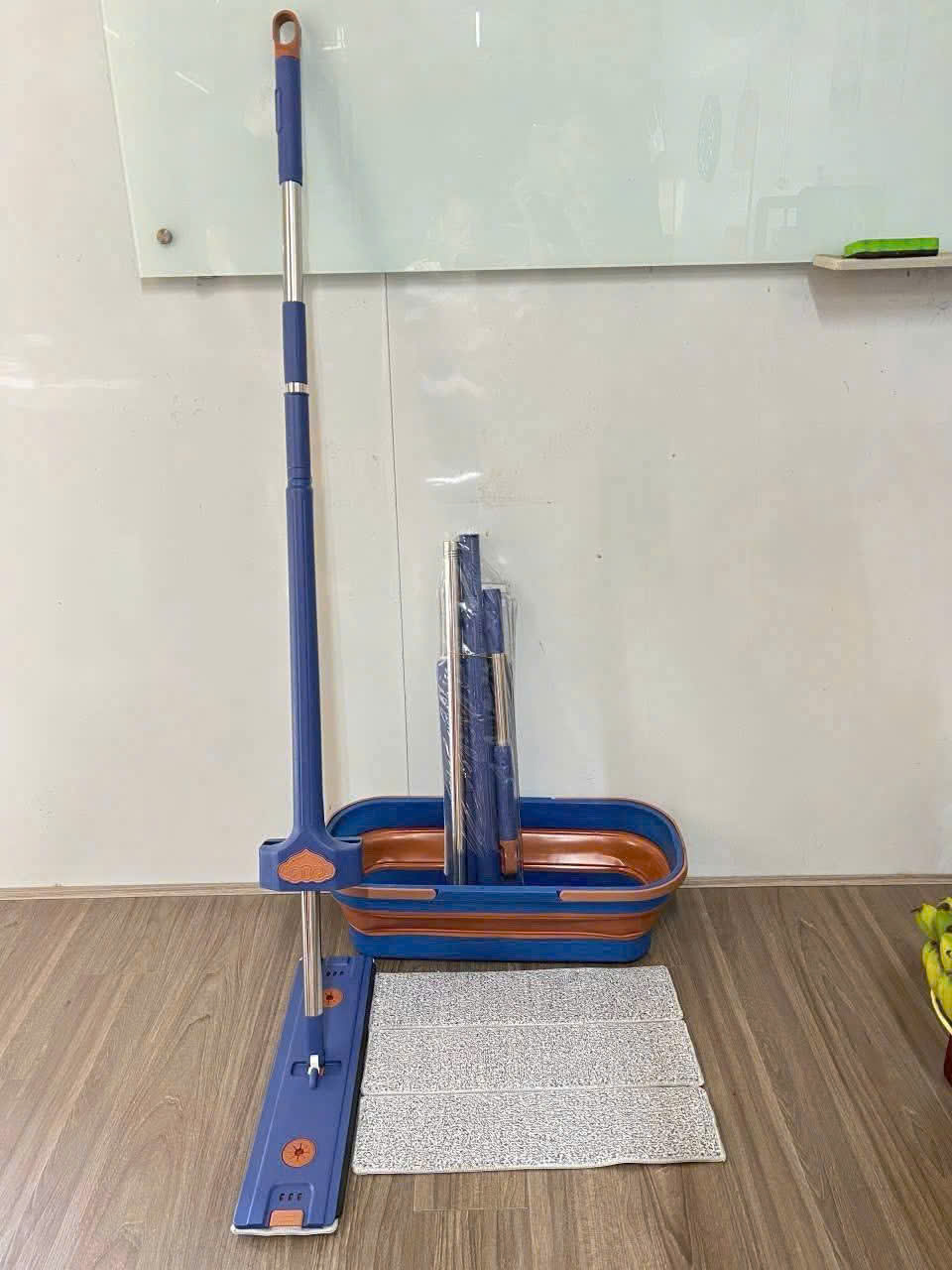BỘ LAU NHÀ TỰ VẮT THÔNG MINH KÈM CHẬU GẤP GỌN
