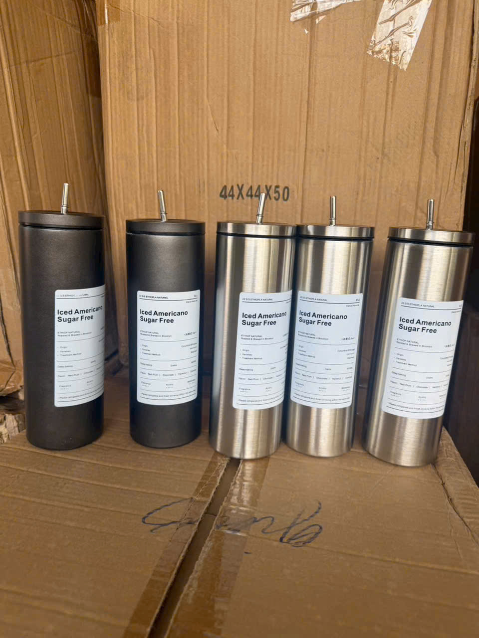BÌNH GIỮ NHIỆT  DÁNG CAO 600ml
