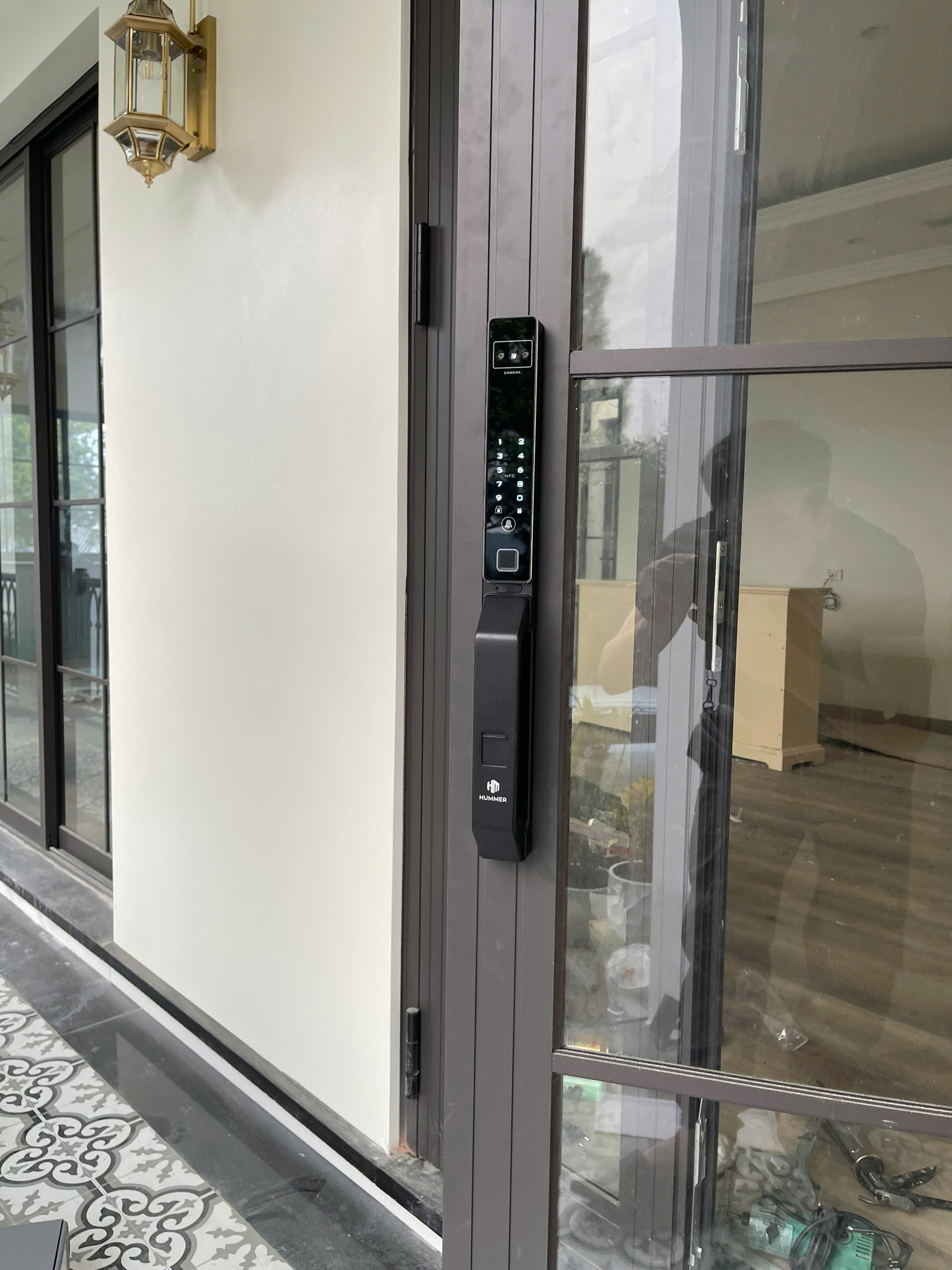 Khóa vân tay cửa nhôm HUMMER HM-5880F Face ID