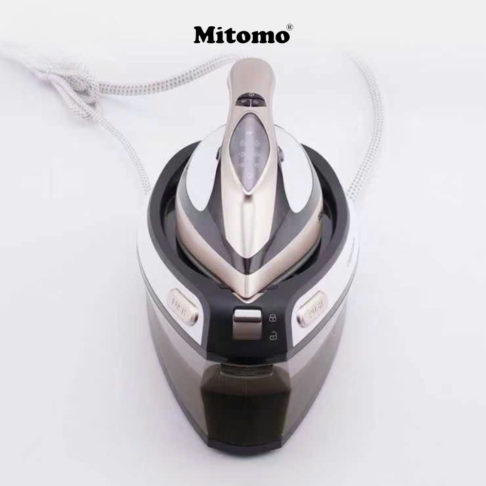 Bàn Ủi Hơi Nước Cao Cấp Mitomo KD1120 – Công Suất Cao – Áp Suất Mạnh – Ủi Siêu Nhanh