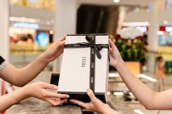 Top Các Món Quà Tri Ân Khách Hàng Dịp Lễ Ý Nghĩa