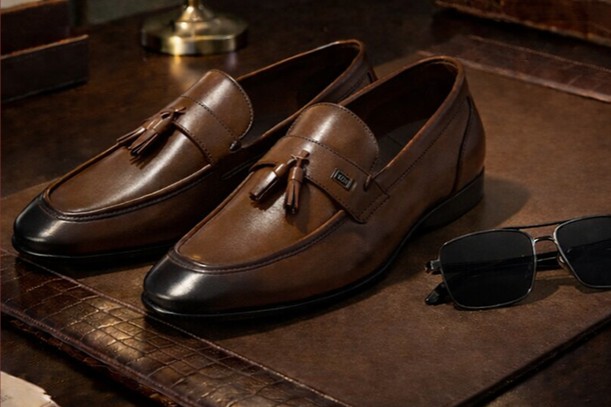 Top 10 quà tặng đối tác sang trọng khẳng định đẳng cấp doanh nghiệp